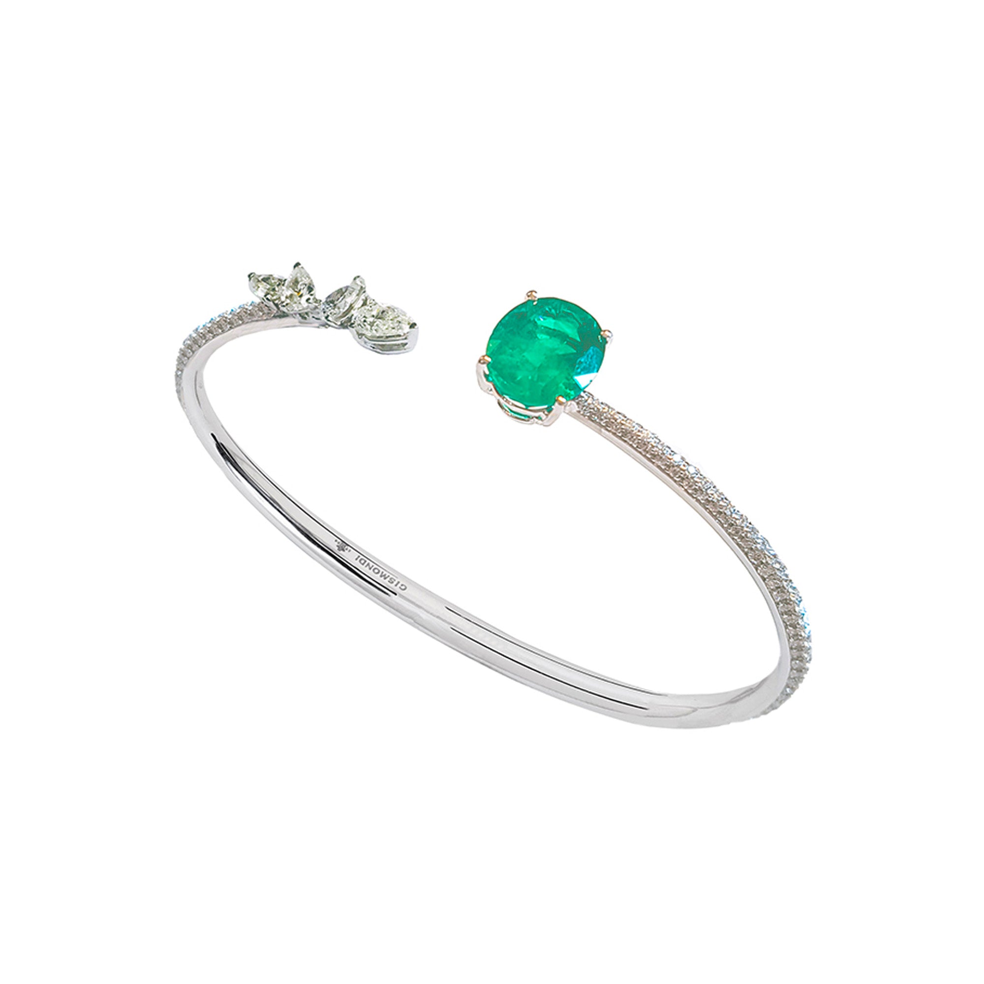 Essenza White Gold Bracelet With Emerald Diamonds